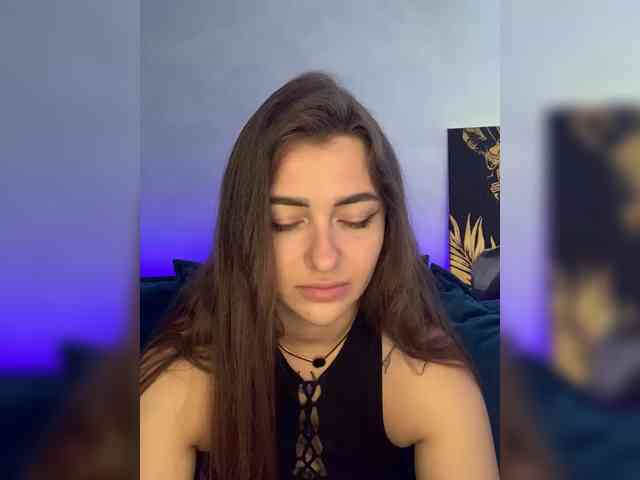 WILDGIRL webcam