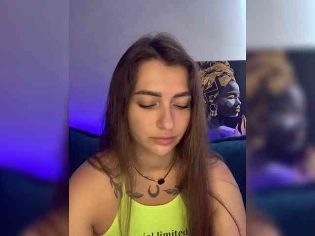 WILDGIRL webcam