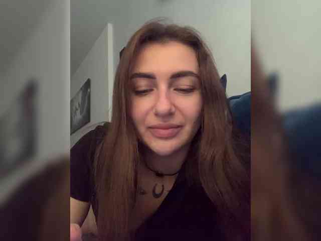WILDGIRL webcam