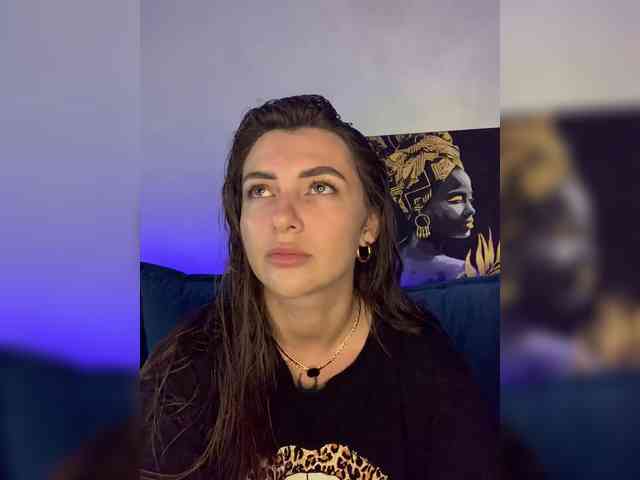 WILDGIRL webcam