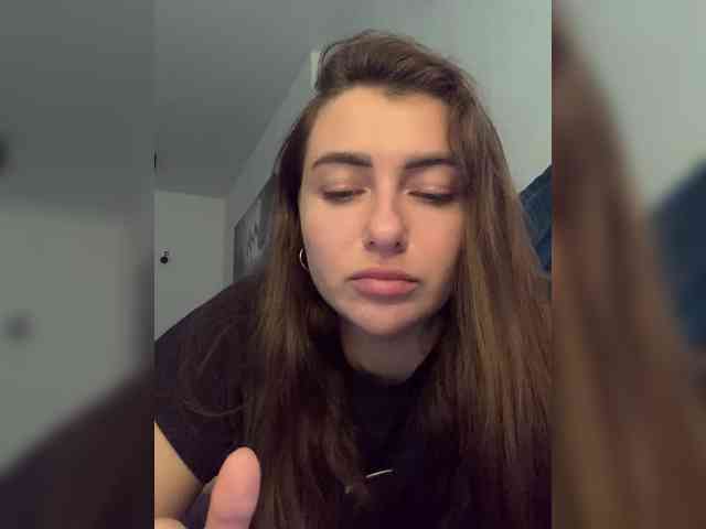 WILDGIRL webcam