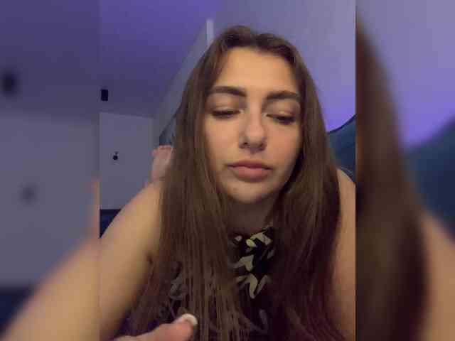 WILDGIRL webcam