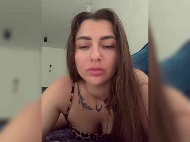 WILDGIRL webcam