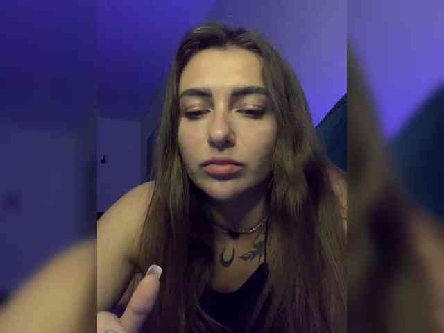 WILDGIRL webcam