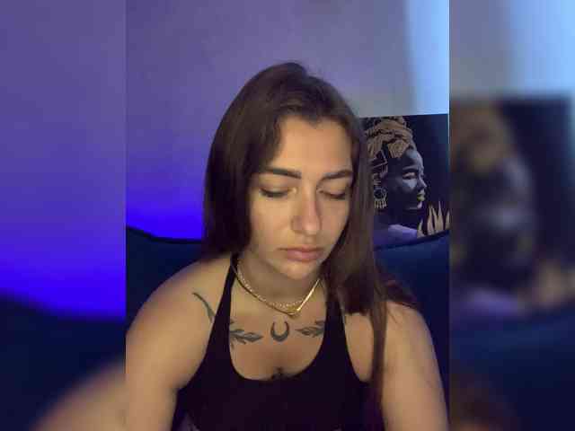 WILDGIRL webcam