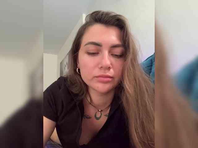 WILDGIRL webcam