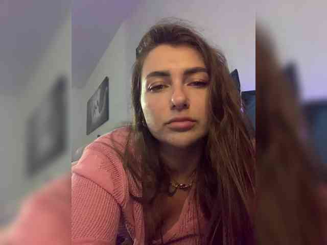 WILDGIRL webcam
