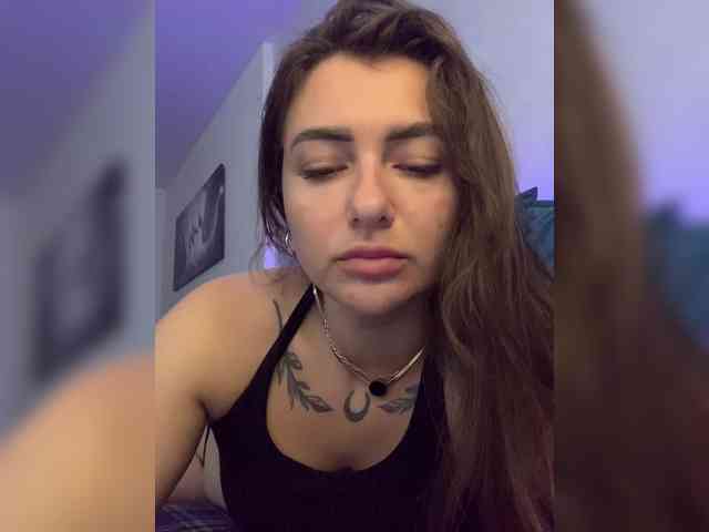 WILDGIRL webcam