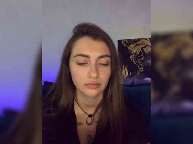 WILDGIRL webcam