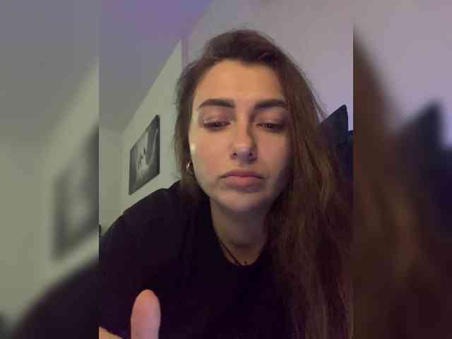 WILDGIRL webcam