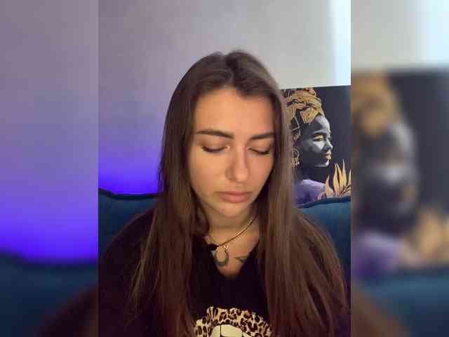 WILDGIRL webcam