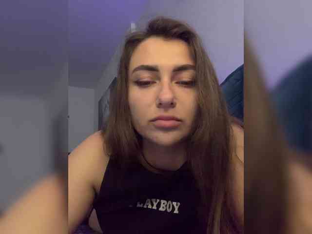 WILDGIRL webcam