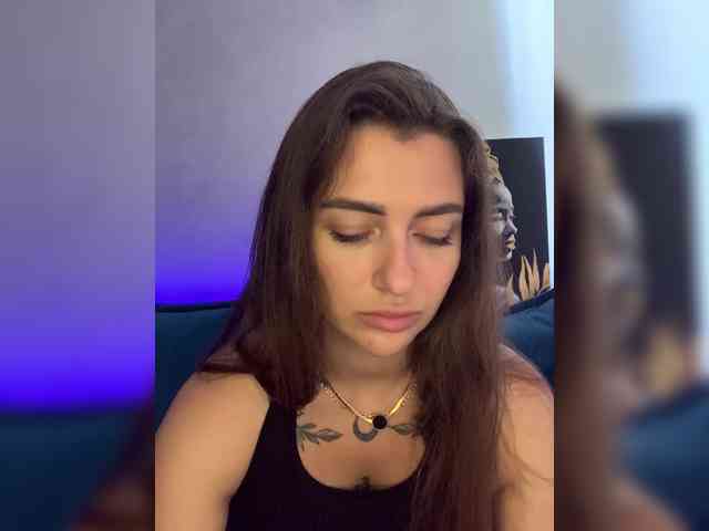 WILDGIRL webcam