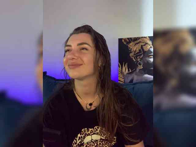 WILDGIRL webcam