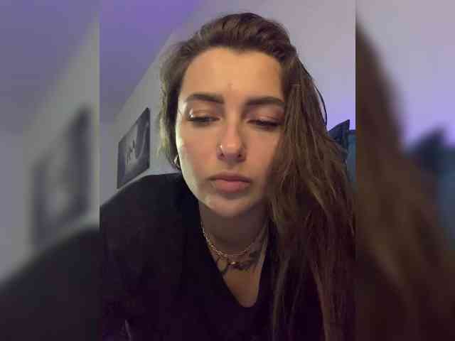 WILDGIRL webcam