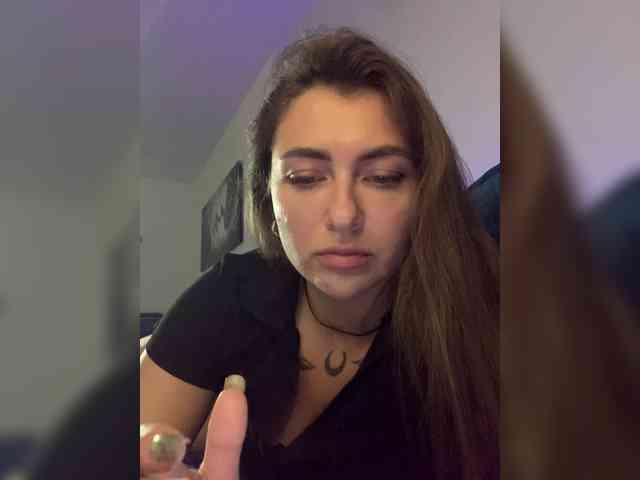 WILDGIRL webcam