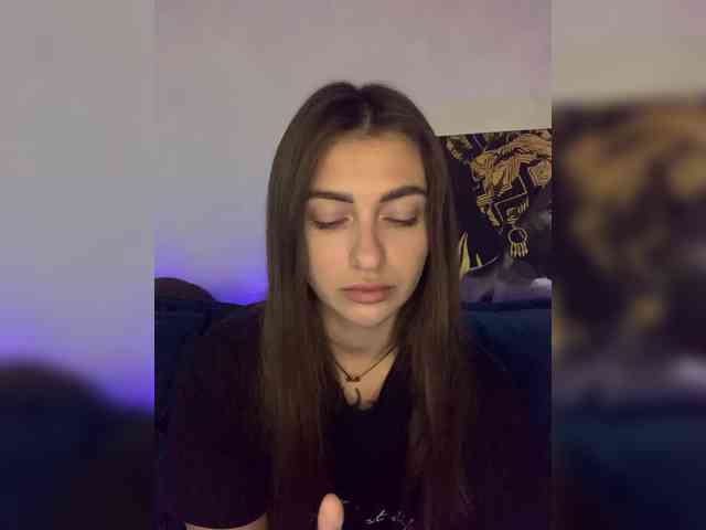 WILDGIRL webcam