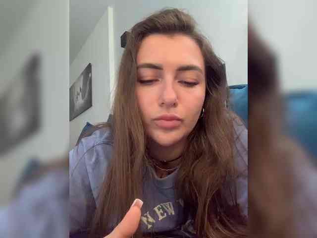 WILDGIRL webcam
