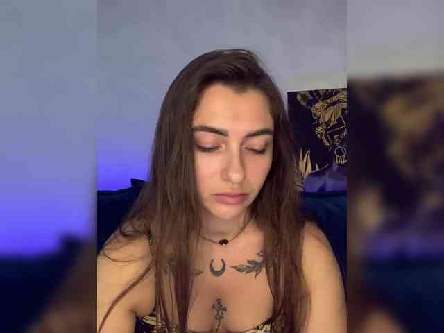 WILDGIRL webcam