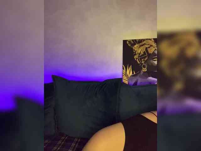 WILDGIRL webcam