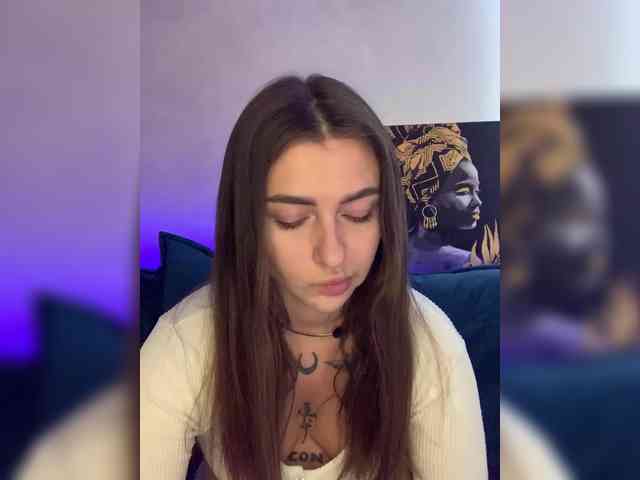 WILDGIRL webcam