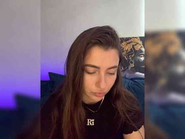 WILDGIRL webcam