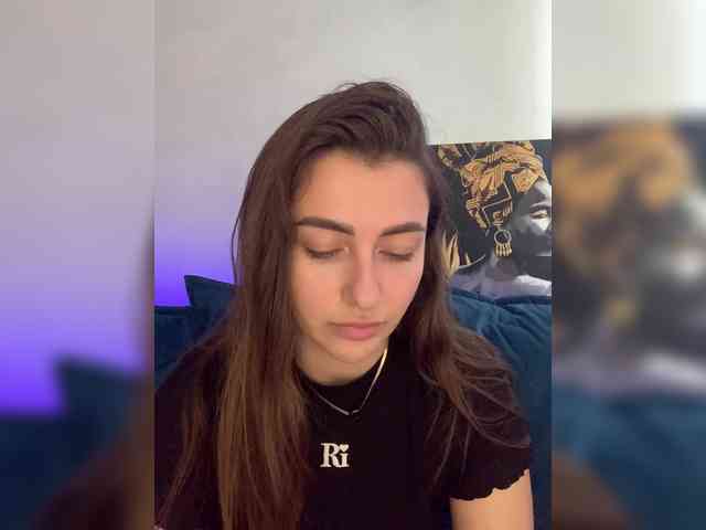 WILDGIRL webcam