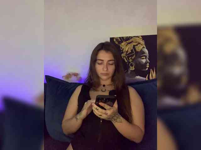 WILDGIRL webcam