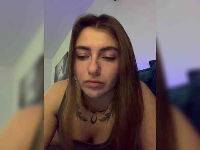 WILDGIRL Live Webcam on BongaCams