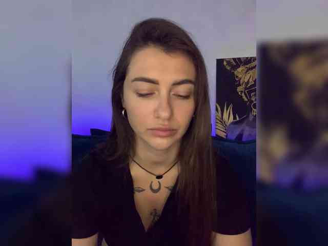 WILDGIRL webcam