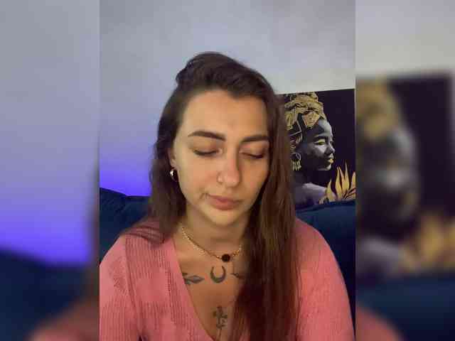 WILDGIRL webcam