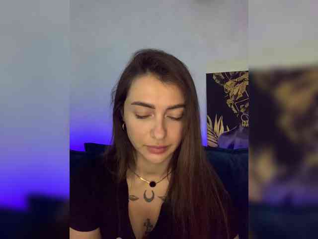 WILDGIRL webcam