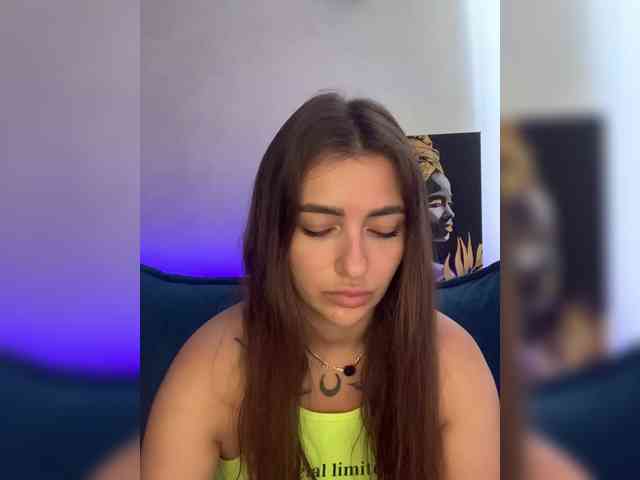 WILDGIRL webcam