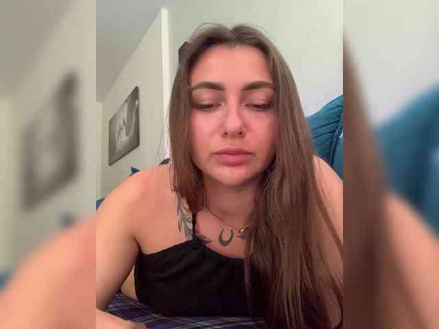 WILDGIRL webcam