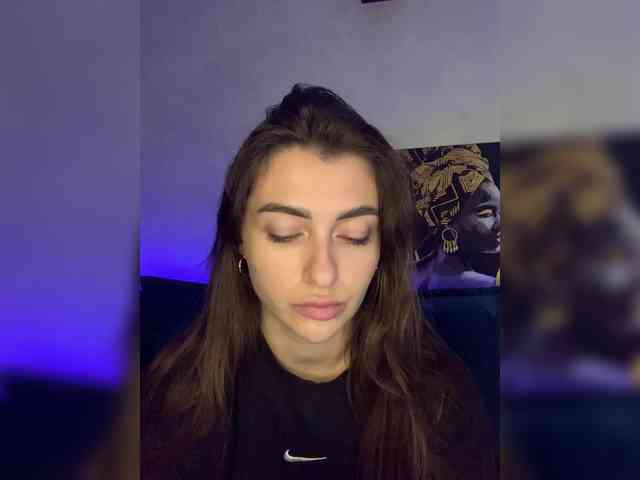 WILDGIRL webcam