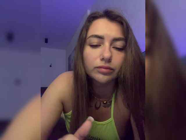 WILDGIRL webcam
