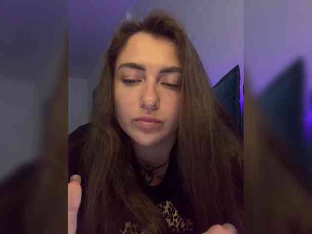 WILDGIRL webcam