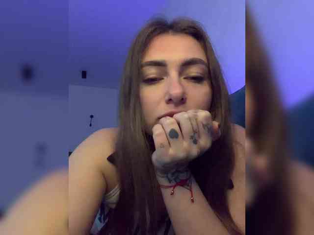 WILDGIRL webcam