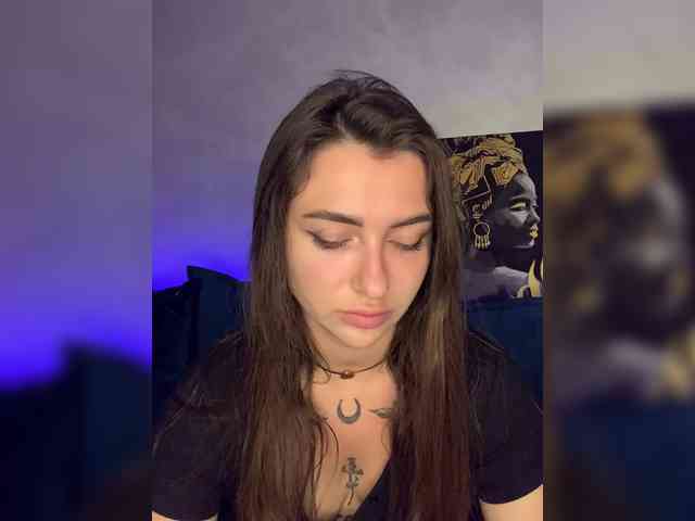 WILDGIRL webcam
