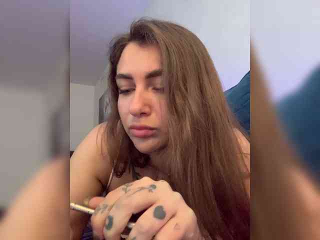 WILDGIRL webcam