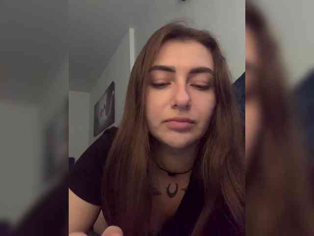 WILDGIRL webcam