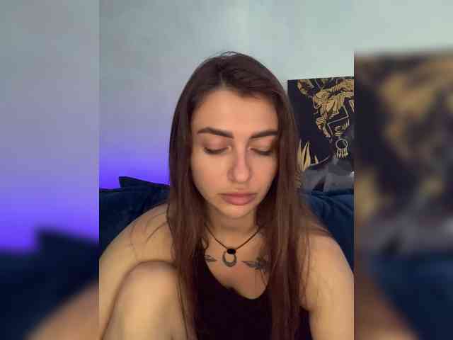 WILDGIRL webcam