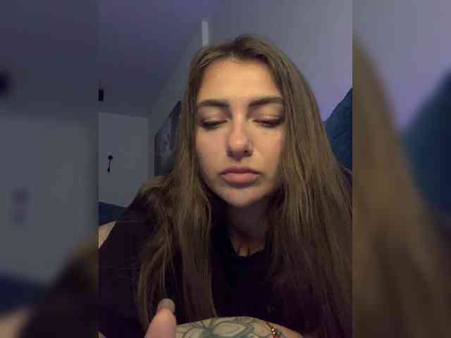 WILDGIRL webcam