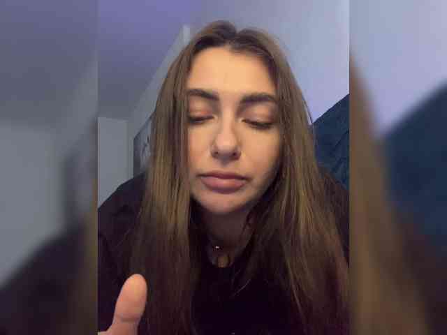 WILDGIRL webcam