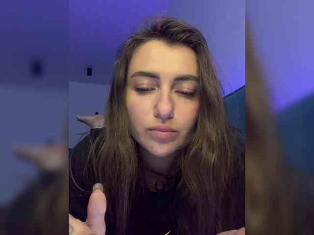 WILDGIRL webcam