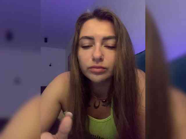 WILDGIRL webcam
