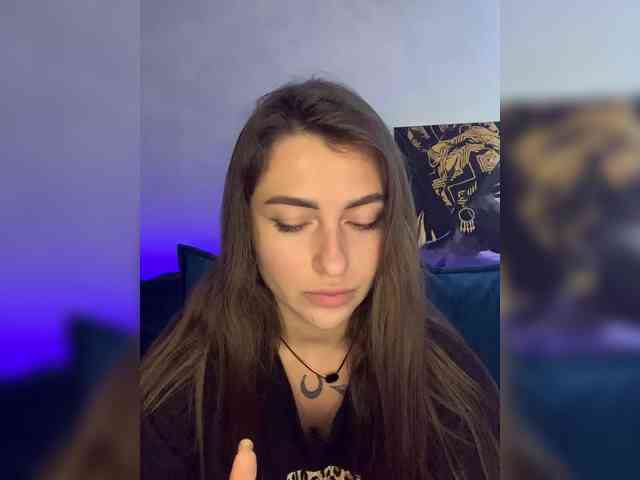 WILDGIRL webcam