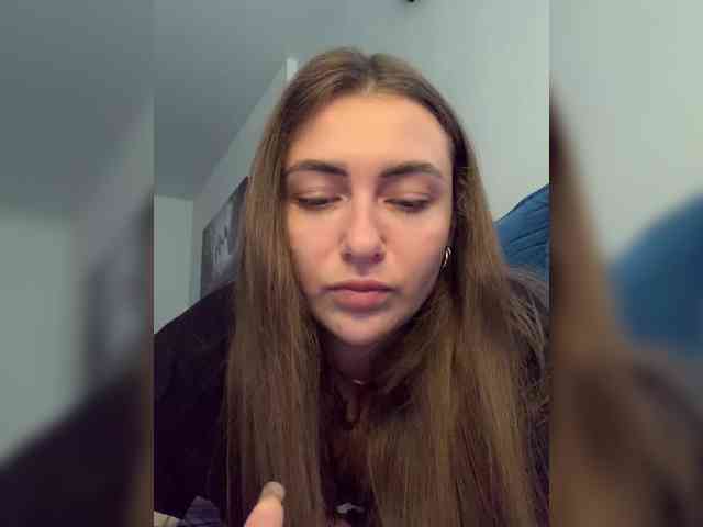 WILDGIRL webcam