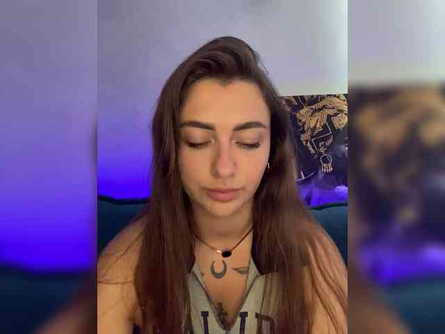 WILDGIRL webcam