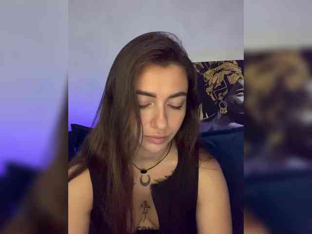 WILDGIRL webcam